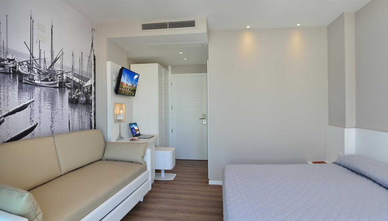 Embassy Hotel & Spa Cattolica Exterior photo